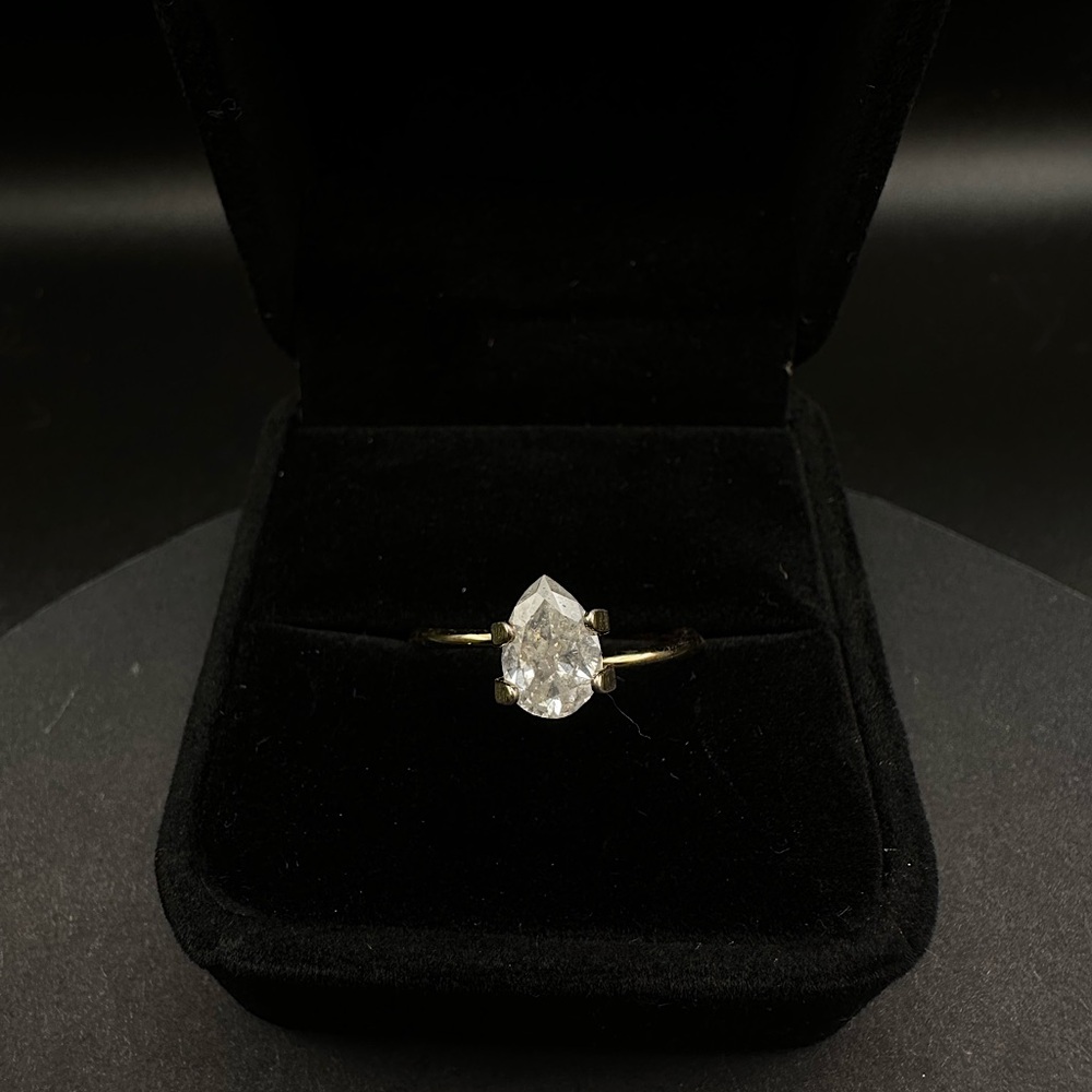 Natural 1ct pear shape diamond in solid 14k gold engagement ring display LOOSE